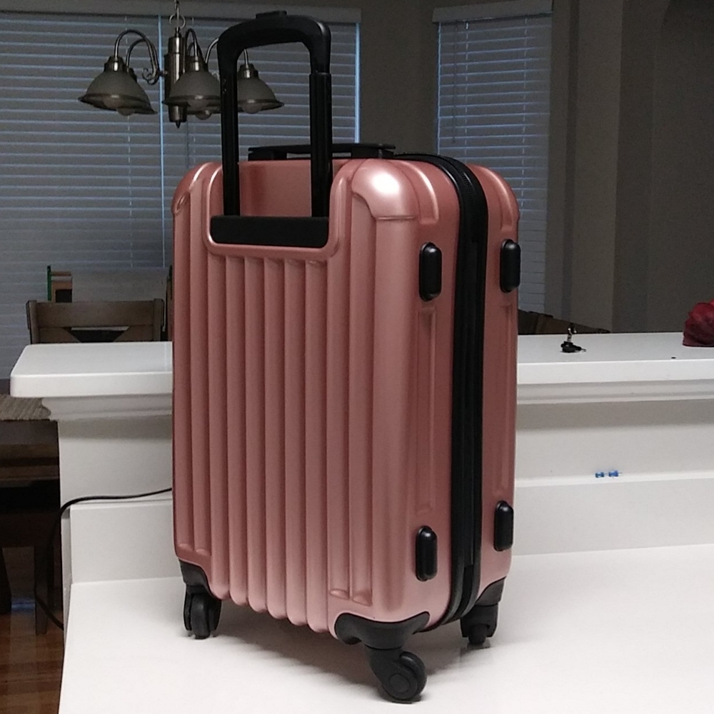 Aer de Aer- Premium Carry On Luggage Spinner-Super Lightweight - Rose Go…